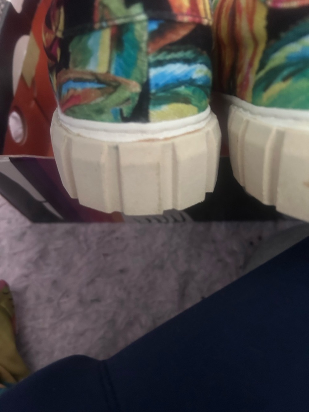 FARM Rio Multicolor Leaf-Print Canvas Sneakers - Picture 7 of 8